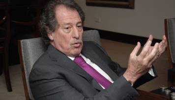 Bancos bajan a 30% tasas de interés para las compras con tarjetas de crédito